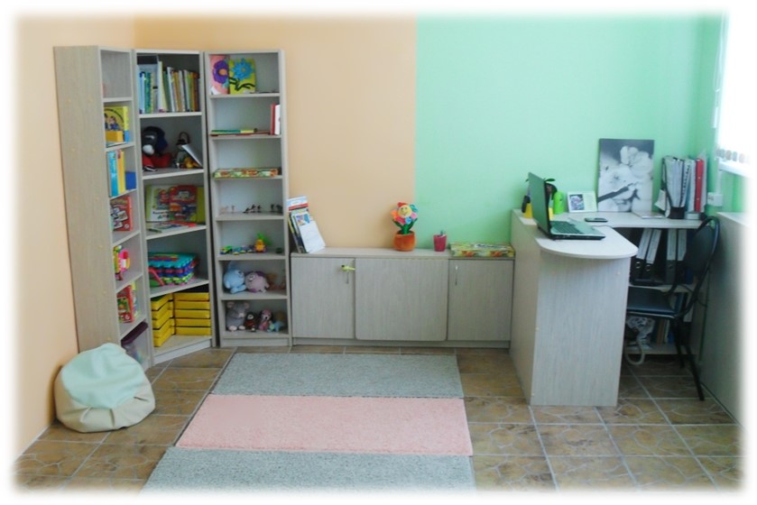 Логопед мебель. Мебель для кабинета психолога в детском саду. Шкаф в кабинет дефектолога. Кабинет дефектолога в детском саду. Шкаф в кабинет логопеда.